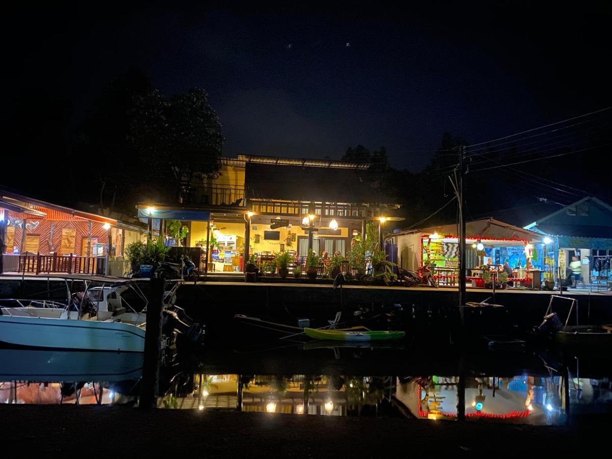Baan Rabieng Talay Homestayบ้านระเบียงทะเล โฮมสเตย์เกาะกูด Ko Kut Екстериор снимка