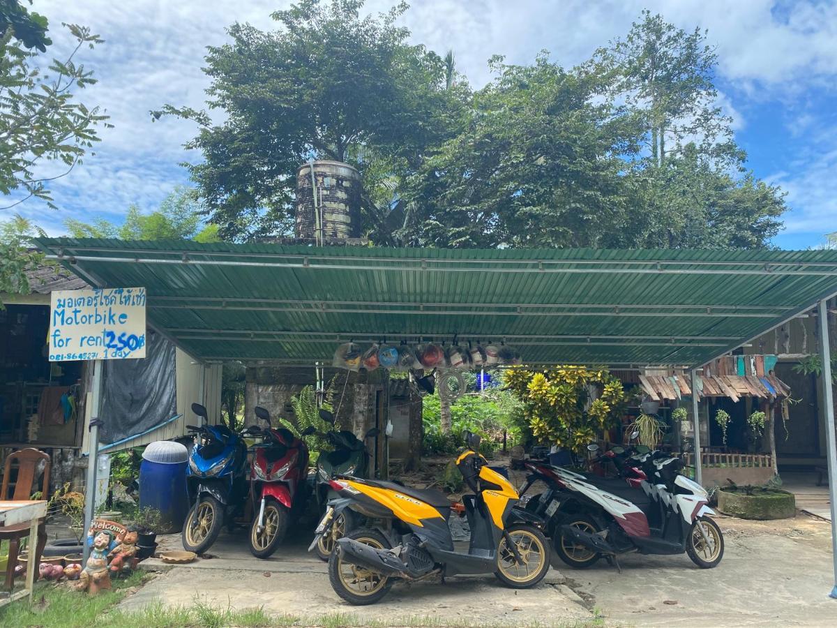 Baan Rabieng Talay Homestayบ้านระเบียงทะเล โฮมสเตย์เกาะกูด Ko Kut Екстериор снимка